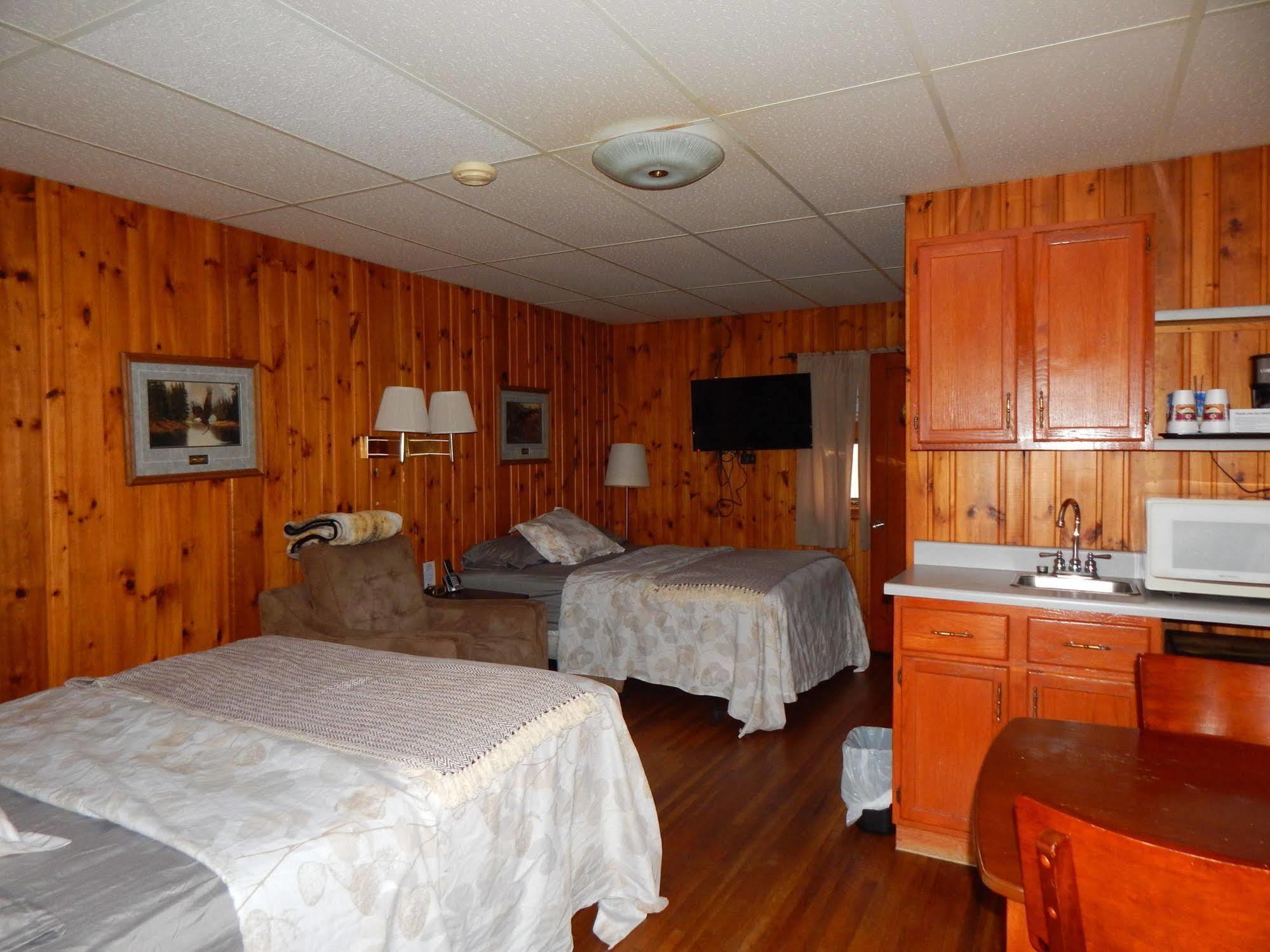 Brookside Motel Wadena Exterior photo
